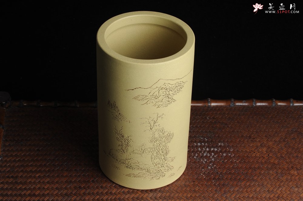 紫砂壶图片：美筒特惠 精品山水高帽笔筒五式  老师不打草稿直接空刻 一气呵成 - 全手工紫砂壶网