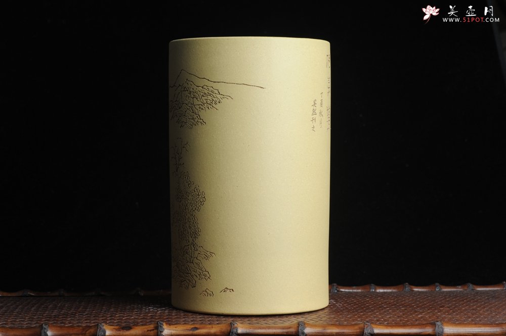 紫砂壶图片：美筒特惠 精品山水高帽笔筒五式  老师不打草稿直接空刻 一气呵成 - 全手工紫砂壶网