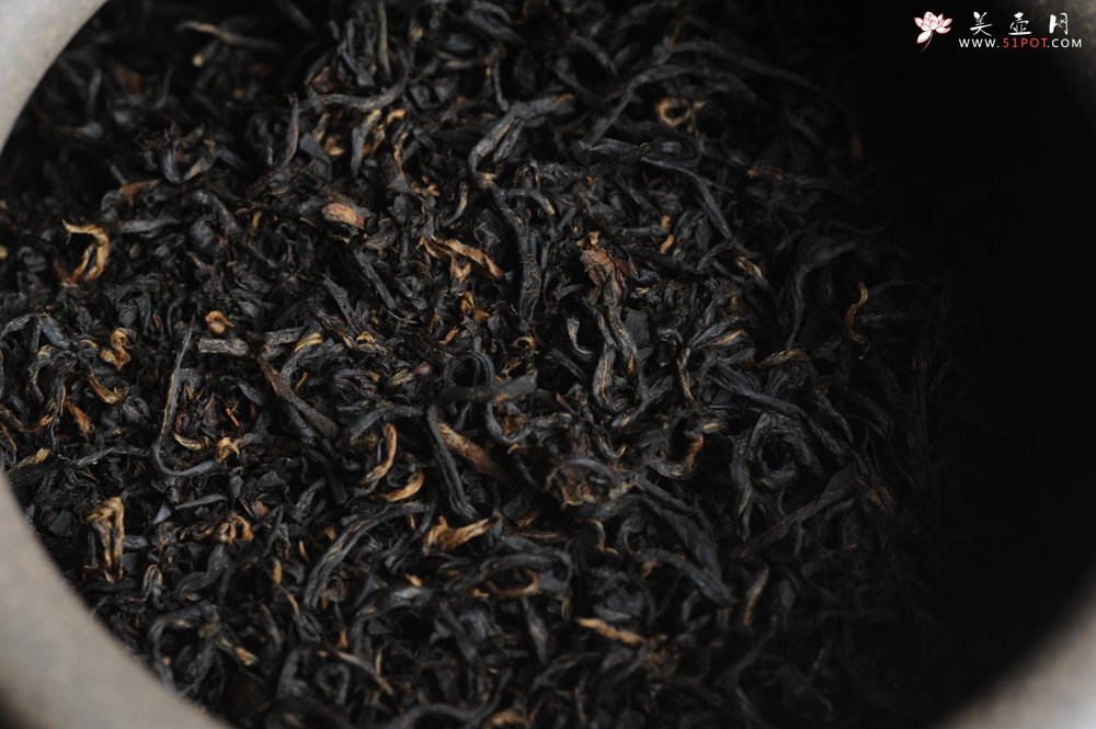 紫砂壶图片：阳羡明后雨前茶 采摘4.9 细嫩叶芽 4.10手工炮制新鲜出炉 弥香沁脾 90g每次泡茶可泡5到6泡 - 全手工紫砂壶网