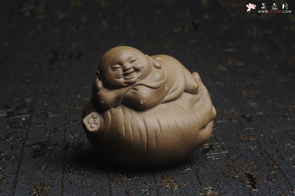 紫砂壶图片：美宠特惠 精工老青段如意人生茶宠摆件 神态细腻 长9cm宽7cm高7cm - 全手工紫砂壶网