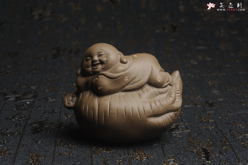 紫砂壶图片：美宠特惠 精工老青段如意人生茶宠摆件 神态细腻 长9cm宽7cm高7cm - 全手工紫砂壶网