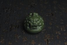 紫砂壶图片：美宠特惠 精工绿泥泥招财兽茶宠摆件 长10cm宽7cm高5cm - 全手工紫砂壶网
