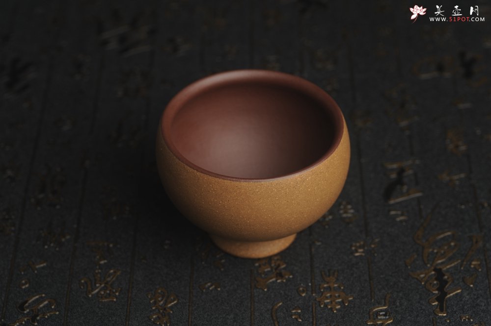 紫砂壶图片：美杯国庆特惠 精品好泥好工雅致特厚实主人杯 茶人醉爱 - 全手工紫砂壶网