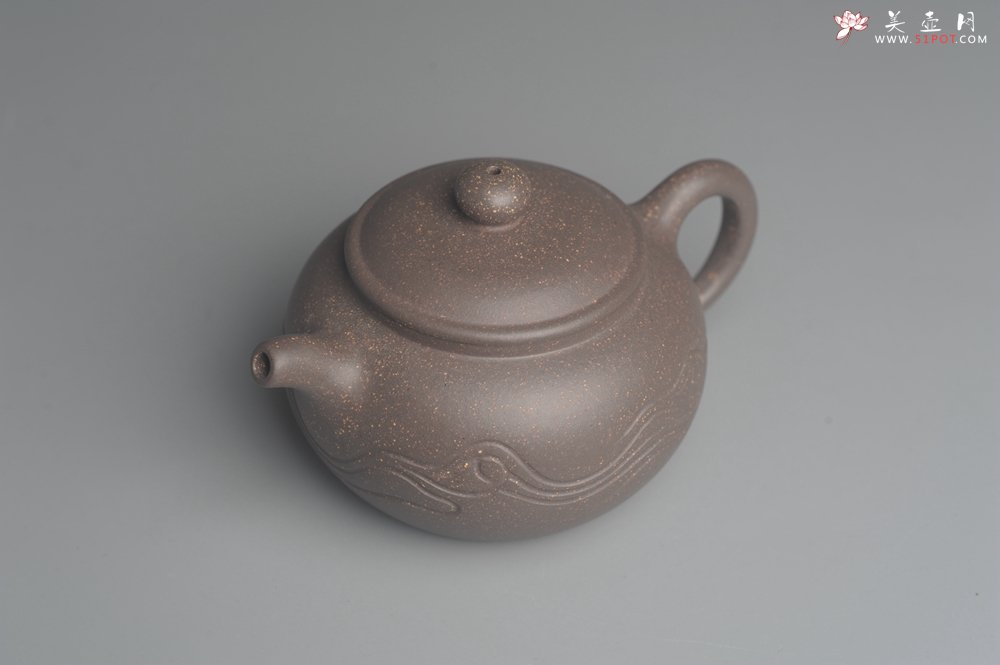 紫砂壶图片：美壶特惠 优质青灰段泥精致行云流水套组 一壶（180cc）二杯一醒茶罐（280cc） - 全手工紫砂壶网