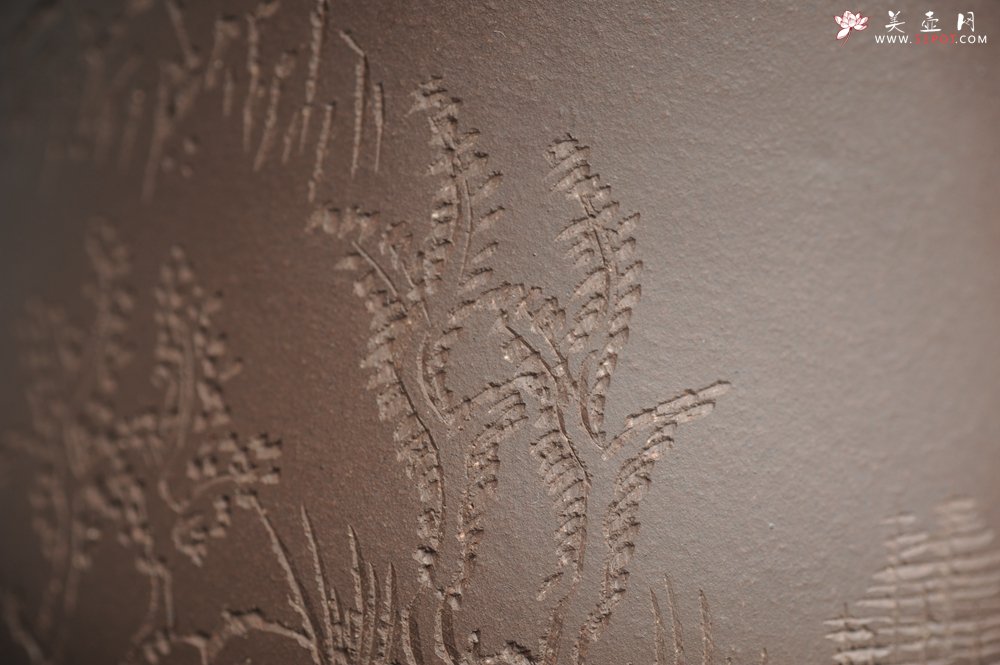 紫砂壶图片：年底纯福利特惠 优质紫泥 山水厚实盖杯 特文气 - 全手工紫砂壶网