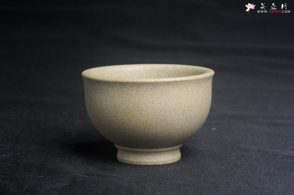 紫砂壶图片：美杯特惠 高温本山段泥 精致吉祥牛主人杯 高性价比 - 全手工紫砂壶网