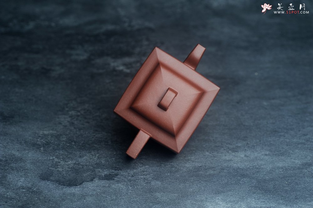 紫砂壶图片：全手工优质底槽清精致亚明四方壶 装饰清供图 特文气 - 全手工紫砂壶网