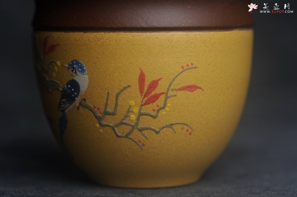 紫砂壶图片：美美杯特惠 精致花鸟紫砂杯 紫泥粉黄金段泥主人杯 茶杯 特文气 - 全手工紫砂壶网