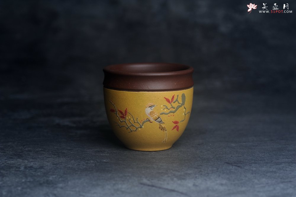 紫砂壶图片：美美杯特惠 精致花鸟紫砂杯 紫泥粉黄金段泥主人杯 茶杯 特文气 - 全手工紫砂壶网