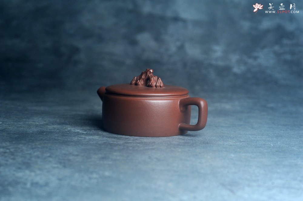 紫砂壶图片：美壶特惠 手工手制紫砂壶特好底槽青假山汉瓦壶 底部刻老虎 栩栩如生 茶壶 茶具 单壶 - 全手工紫砂壶网
