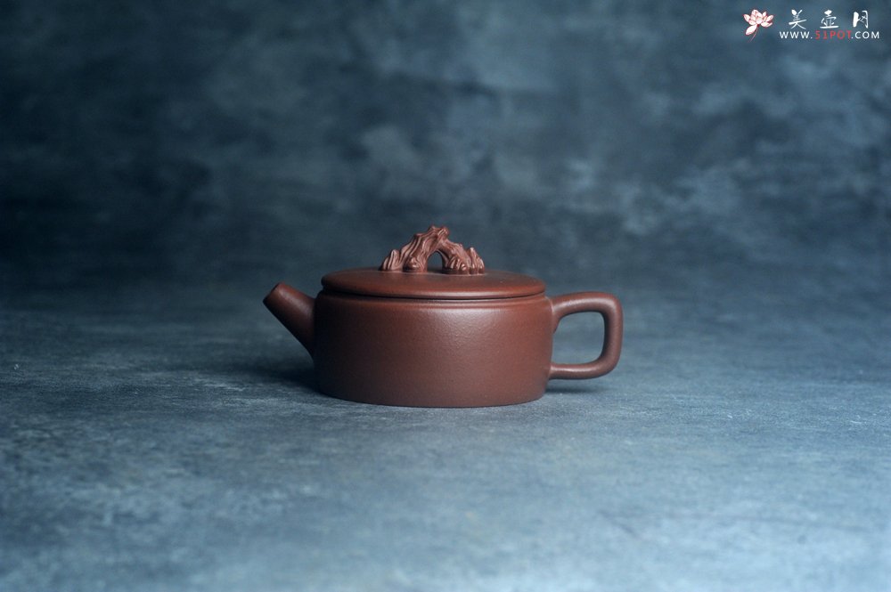 紫砂壶图片：美壶特惠 手工手制紫砂壶特好底槽青假山汉瓦壶 底部刻老虎 栩栩如生 茶壶 茶具 单壶 - 全手工紫砂壶网