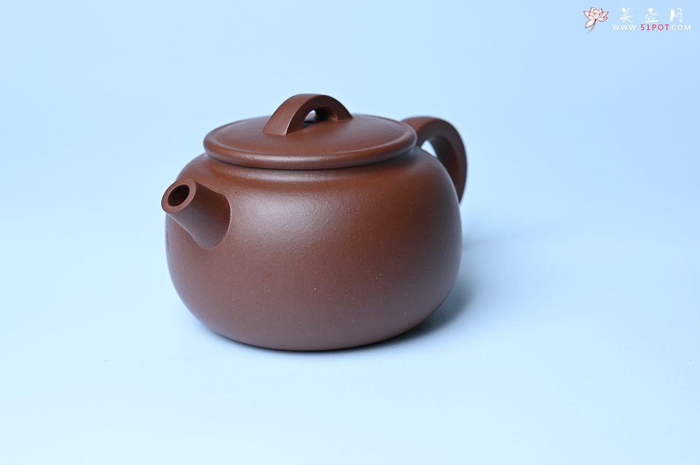 紫砂壶图片：毛国强入室弟子黄云初 特好老紫泥汉瓦壶 名家何水法书法“大彻大悟” 刘世涛伯陶刻 - 全手工紫砂壶网