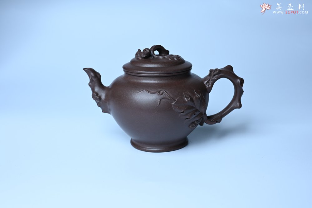 紫砂壶图片：潜力股赵老师 老紫泥全手工松鼠葡萄壶 茶人醉爱 - 全手工紫砂壶网