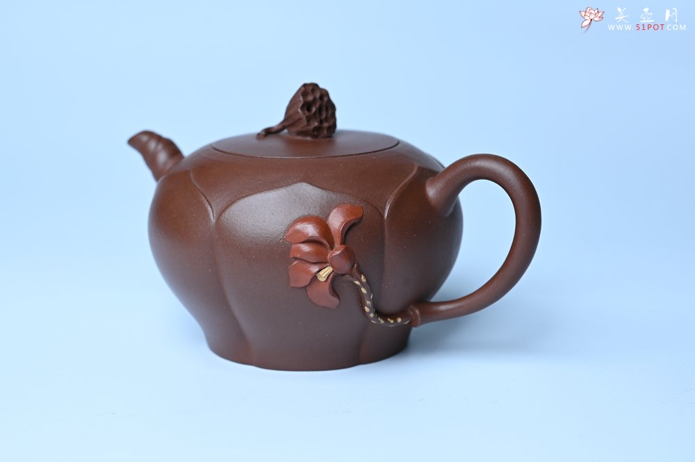 紫砂壶图片：美壶特惠 贴花活灵活现 精致荷花壶 茶人醉爱 - 全手工紫砂壶网