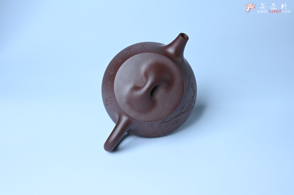 紫砂壶图片：实力派工艺师周斌 优质底槽青全手工精工满瓢壶 陶兴双刀装饰 诗写梅花月,茶烹谷雨春 - 全手工紫砂壶网