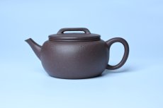 紫砂壶图片：美壶特惠 特好老紫泥涌泉壶 茶人醉爱 - 全手工紫砂壶网