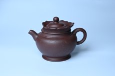 紫砂壶图片：实力派工艺师周斌 老紫泥精工僧帽壶 - 全手工紫砂壶网