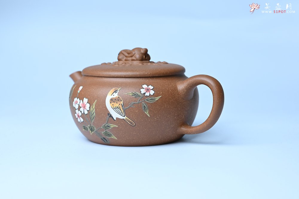 紫砂壶图片：美壶特惠 优质降坡泥花鸟听兔壶 茶人醉爱 - 全手工紫砂壶网