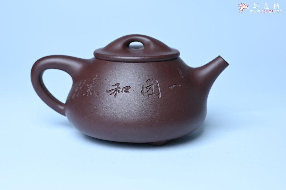 紫砂壶图片：油润底曹青 全手工景舟小石瓢 装饰人物 特文气 - 全手工紫砂壶网