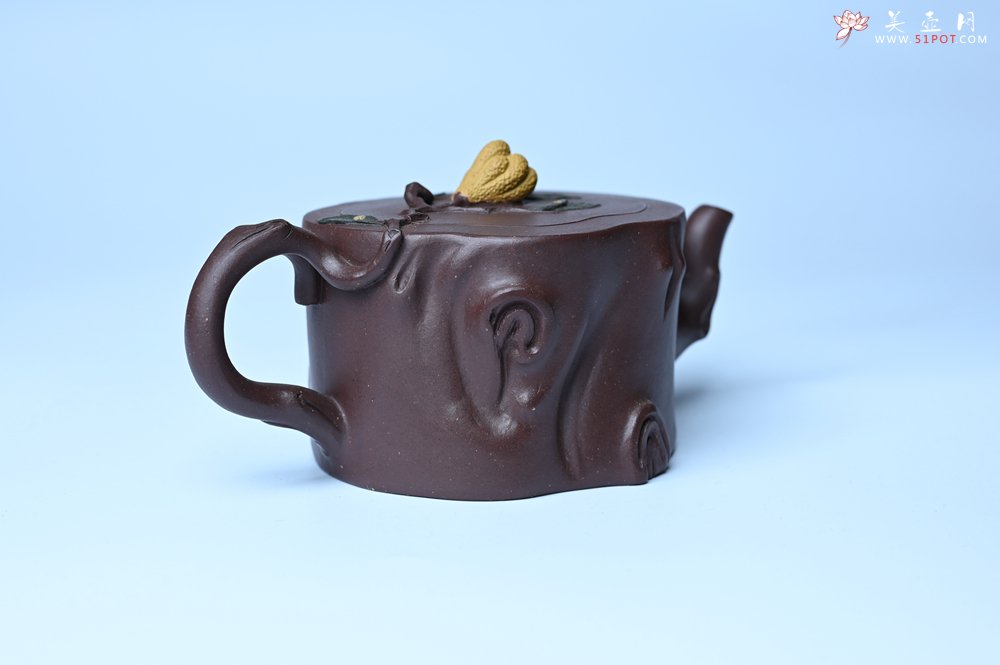 紫砂壶图片：美壶特惠 精致老紫泥佛手壶 肌理生动 底部刻佛手祥云特文气 - 全手工紫砂壶网