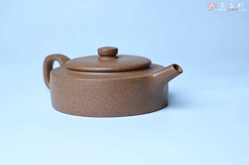 紫砂壶图片：美壶特惠  精工老段周盘壶 小壶难做 易泡养 杀茶利器 - 全手工紫砂壶网