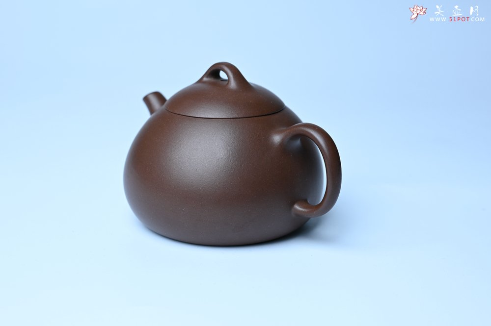 紫砂壶图片：美壶特惠 特好老紫泥小半月 茶人醉爱 - 全手工紫砂壶网