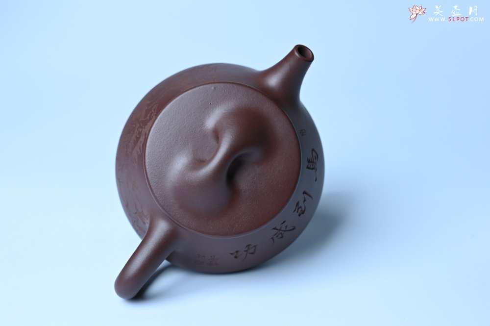 紫砂壶图片：实力派周斌 优质底槽青全手工精工满瓢壶  范小君徒杨志超装饰七骏图 - 全手工紫砂壶网