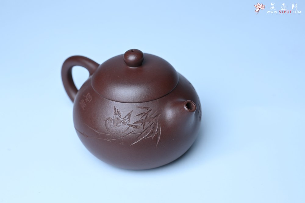 紫砂壶图片：油润底曹青 全手工文旦茶壶 细写茶经煮香雪 闲趣图 特文气 期待与亲结缘 - 全手工紫砂壶网