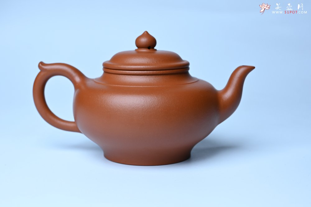 紫砂壶图片：潜力股周小培全手工演绎朱泥笑樱壶 中品难度大 - 全手工紫砂壶网