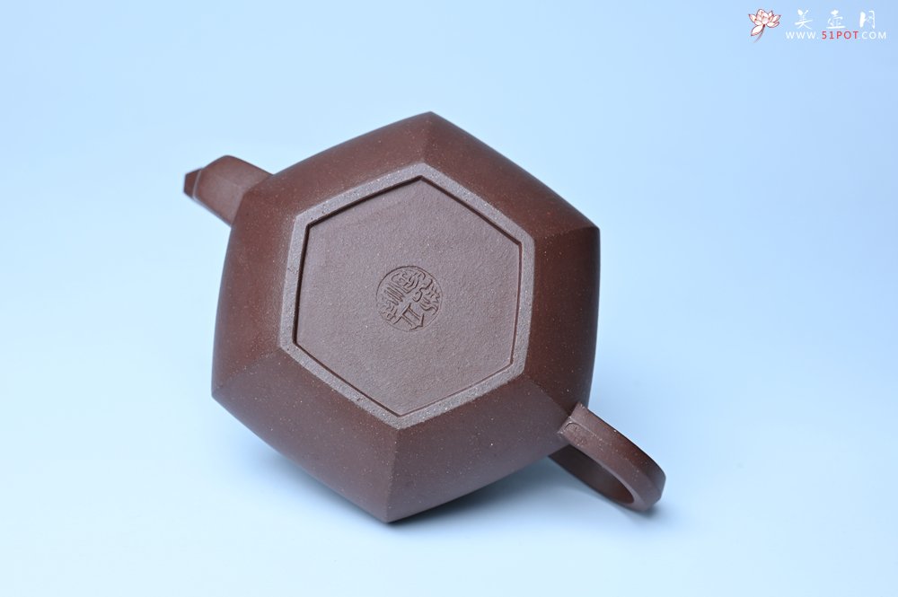 紫砂壶图片：美壶特惠 朱老师全手工六方君德壶 茶人醉爱 - 全手工紫砂壶网