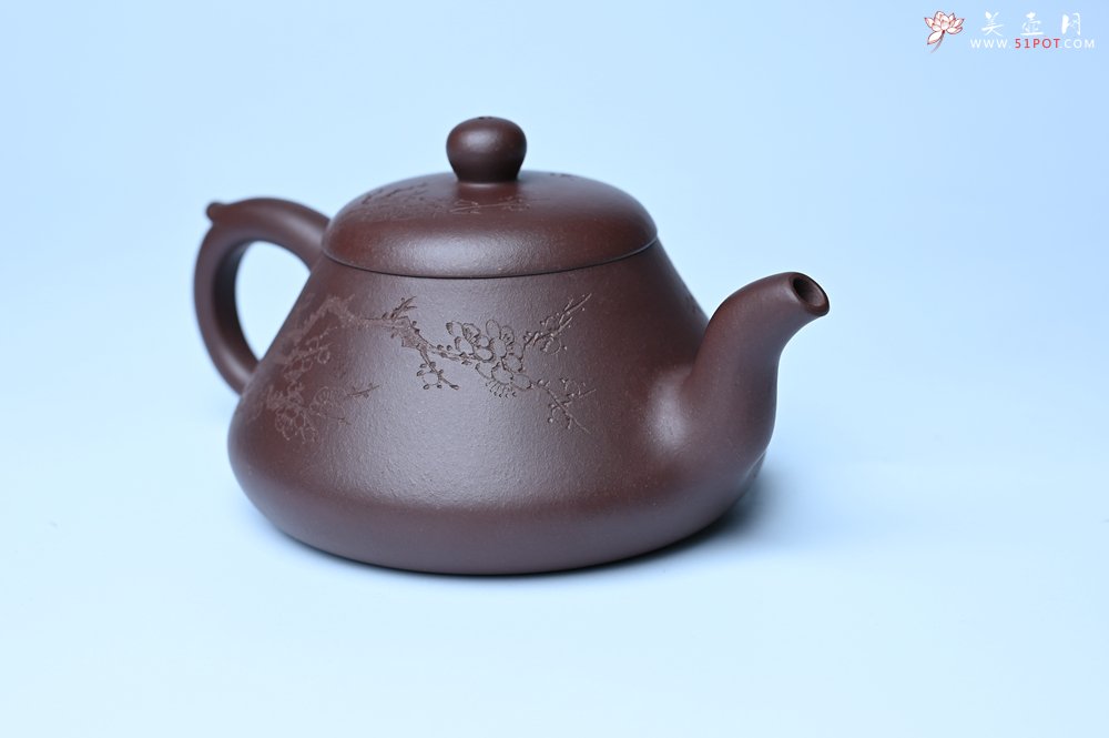 紫砂壶图片：潜力股周小培老师 全手工底槽青缘德壶 装饰通转梅花特文气 期待与您结缘 - 全手工紫砂壶网