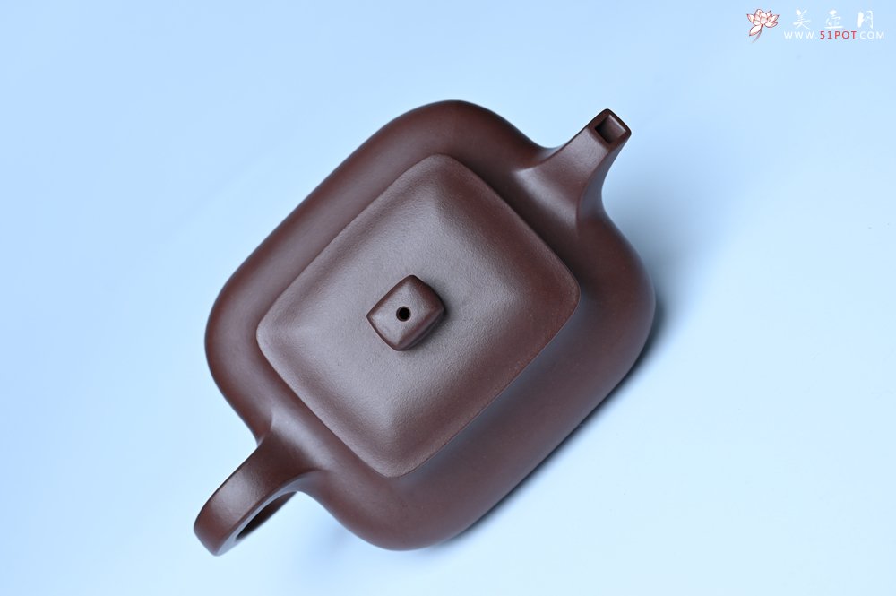 紫砂壶图片：油润老紫泥全手工精工小四方虚扁壶 - 全手工紫砂壶网