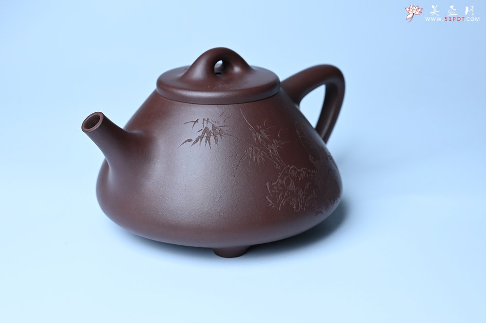 紫砂壶图片：潜力股周小培 特好全手工底槽清子冶石瓢 助工装饰 一片冰心在玉壶 特文气 - 全手工紫砂壶网