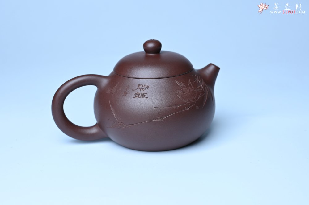 紫砂壶图片：油润底曹青 全手工文旦茶壶 细写茶经煮香雪 闲趣图 特文气 期待与亲结缘 - 全手工紫砂壶网