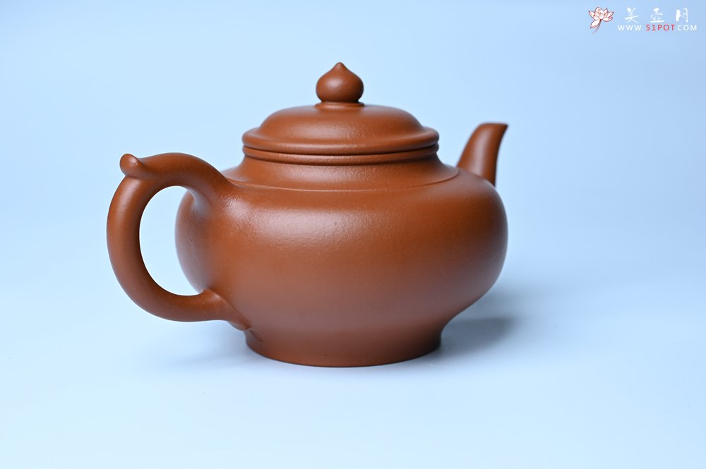 紫砂壶图片：潜力股周小培全手工演绎朱泥笑樱壶 中品难度大 - 全手工紫砂壶网