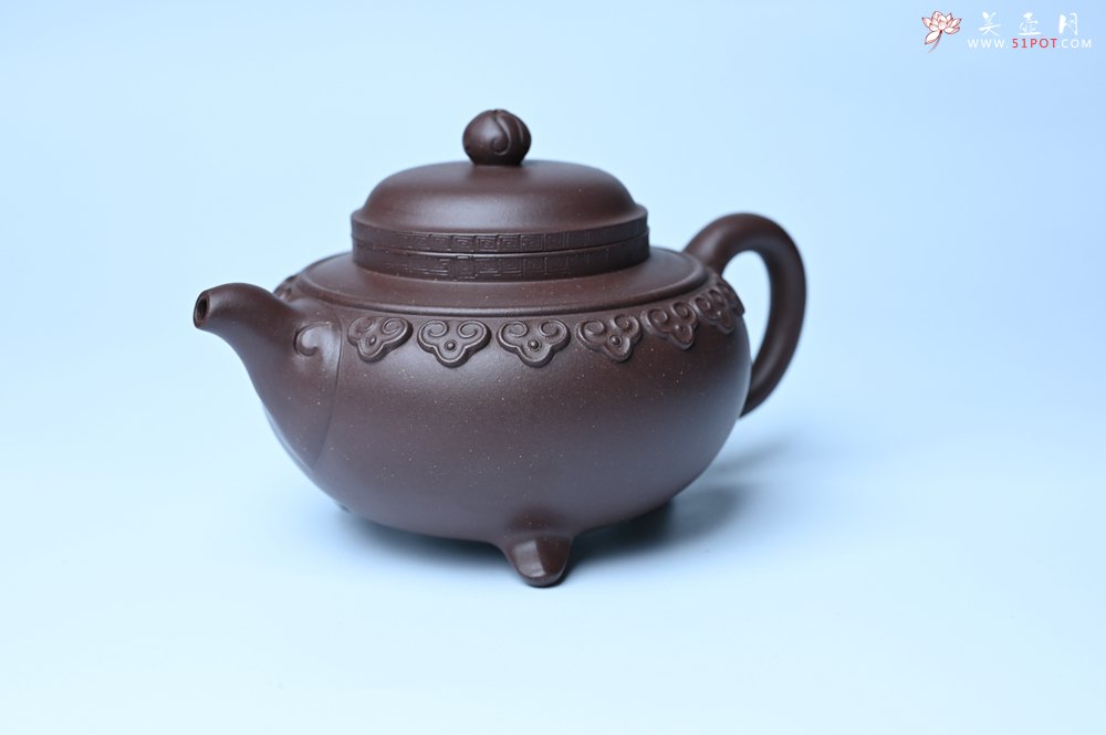 紫砂壶图片：美壶特惠 精致紫泥云肩如意壶 茶人醉爱 - 全手工紫砂壶网