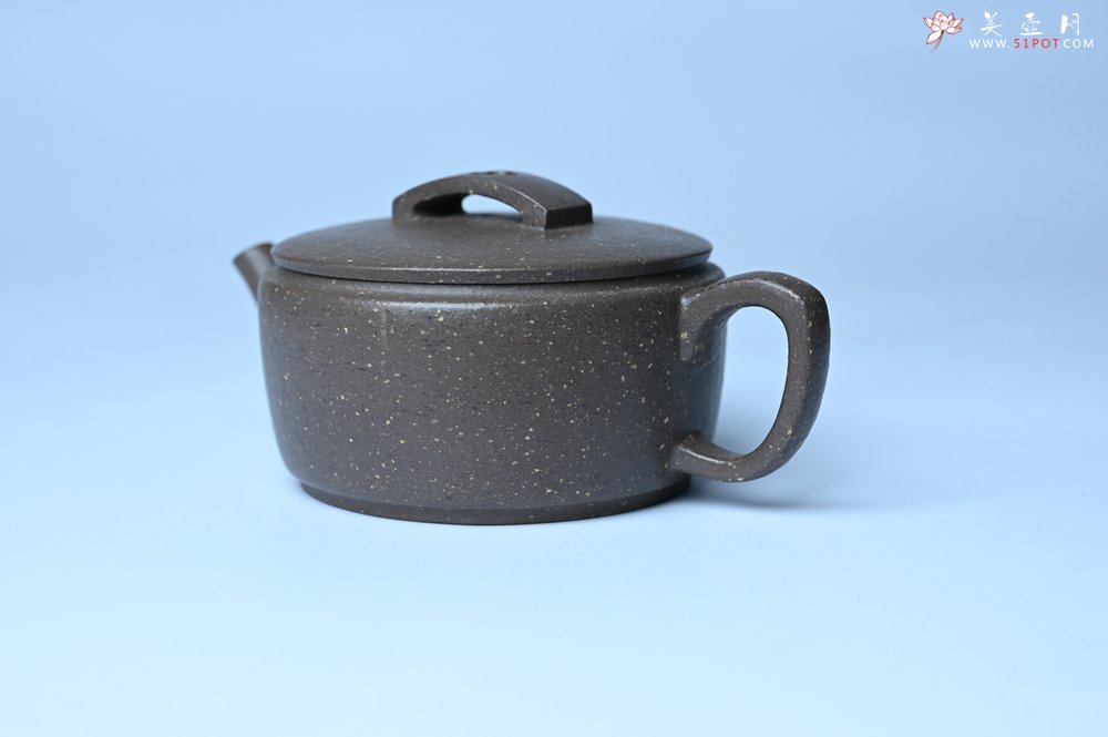 紫砂壶图片：美壶特惠 优质青灰段泥汉瓦壶 茶人醉爱 - 全手工紫砂壶网