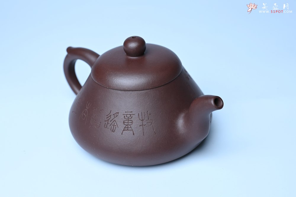 紫砂壶图片：潜力股周小培老师全手工底槽青缘德壶（借问酒家何处有）牧童遥指杏花村 期待与您结缘 - 全手工紫砂壶网