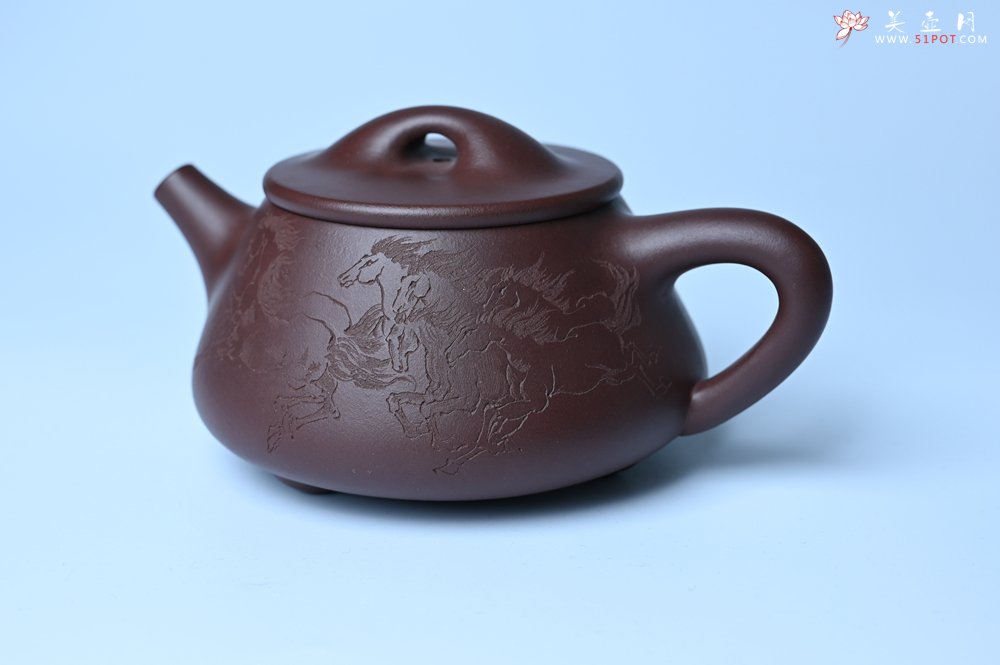 紫砂壶图片：实力派周斌 优质底槽青全手工精工满瓢壶  范小君徒杨志超装饰七骏图 - 全手工紫砂壶网