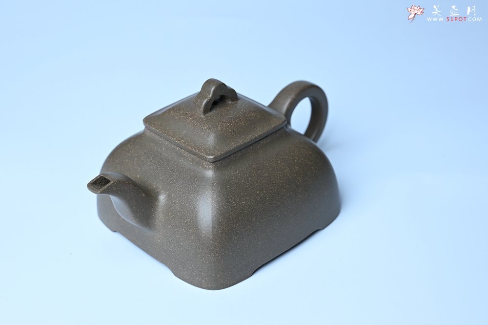 紫砂壶图片：实力派张海艳全手工蟹壳老青段泥精工弧菱壶 - 全手工紫砂壶网