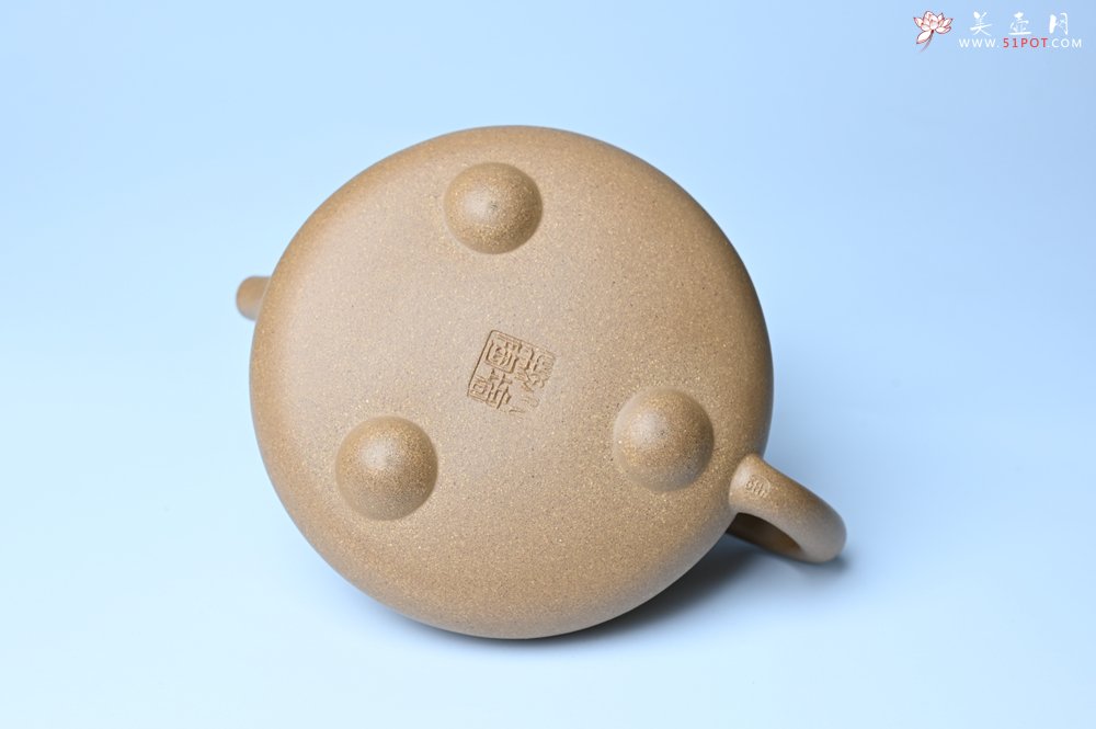 紫砂壶图片：油润老段泥(此泥料属于家藏老料！油润无比，识者自知！)全手工曼生石瓢 陶兴精心装饰 - 全手工紫砂壶网