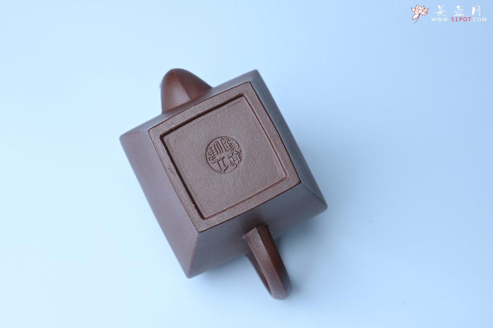 紫砂壶图片：美壶特惠 全手工镶接四方吉金壶 泥料超好 茶人醉爱 - 全手工紫砂壶网