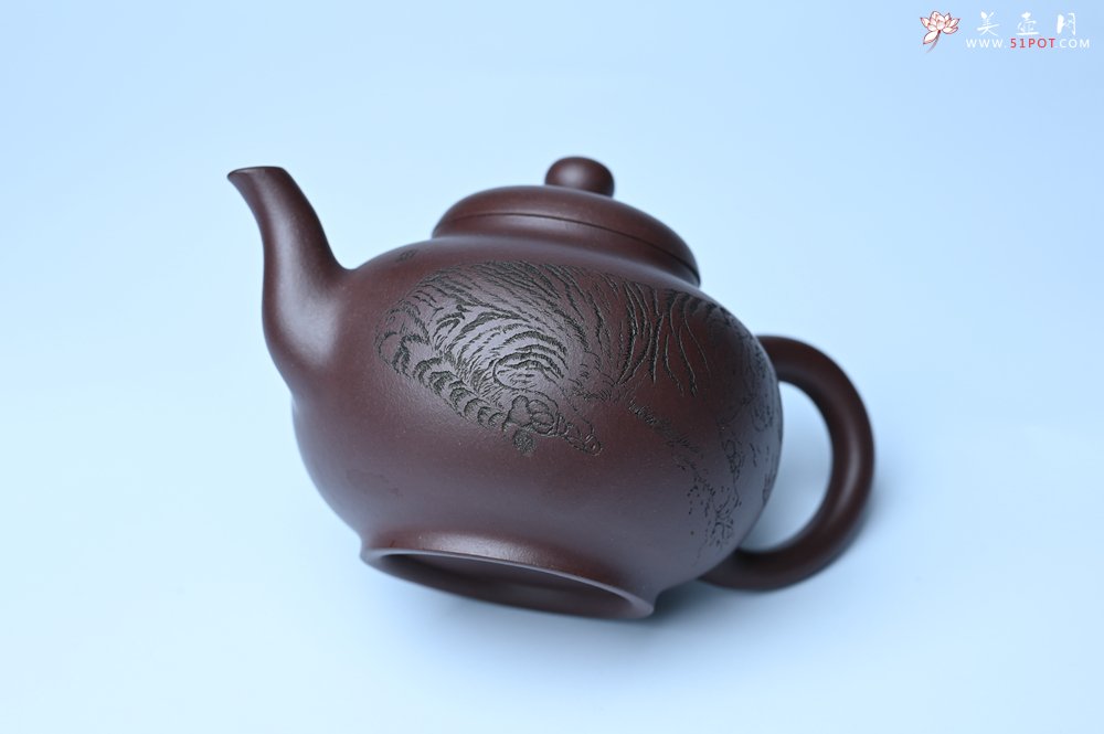 紫砂壶图片：油润黄龙山底槽青 全手工熹微壶 文气装饰 虎啸山林 期待与您结缘 - 全手工紫砂壶网