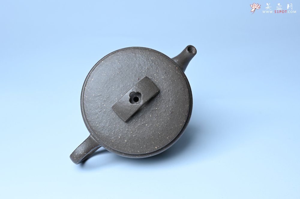 紫砂壶图片：美壶特惠 优质青灰段泥汉瓦壶 茶人醉爱 - 全手工紫砂壶网