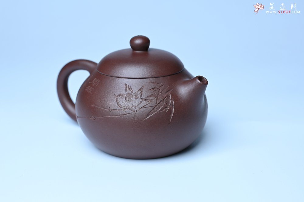 紫砂壶图片：油润底曹青 全手工文旦茶壶 细写茶经煮香雪 闲趣图 特文气 期待与亲结缘 - 全手工紫砂壶网