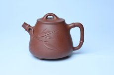 紫砂壶图片：美壶特惠 优质紫泥竹叶高石瓢壶 茶人醉爱 - 全手工紫砂壶网