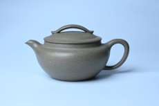 紫砂壶图片：美壶特惠 特好芝麻绿泥云帆紫砂壶 茶人醉爱 - 全手工紫砂壶网