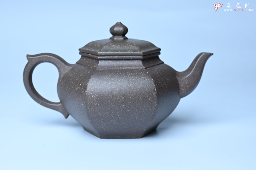 紫砂壶图片：实力派张海艳全手工特好老青灰段泥六方笑樱壶 做工灰常精致 气韵流畅 - 全手工紫砂壶网