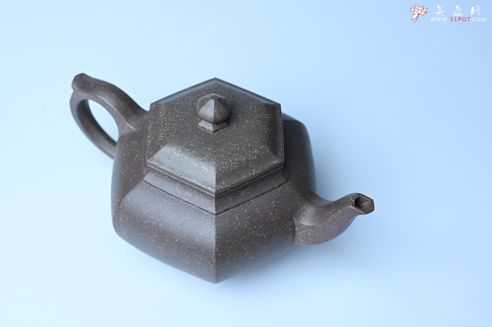 紫砂壶图片：实力派张海艳全手工特好老青灰段泥六方笑樱壶 做工灰常精致 气韵流畅 - 全手工紫砂壶网