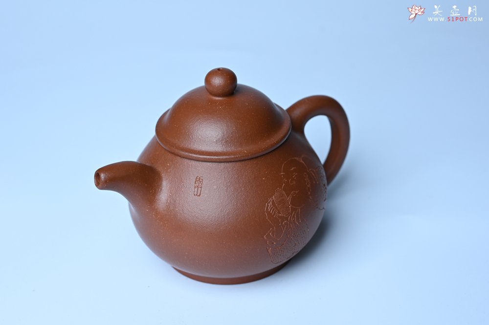 紫砂壶图片：美壶特惠 王老师 全手工红降坡泥潘壶 国助工 易轩 范小君徒杨志超老师刻绘 装饰小富贵特文气 - 全手工紫砂壶网